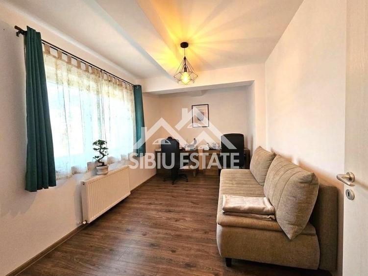 Apartament cu 3 camere decomandat, mobilat în Șelimbăr