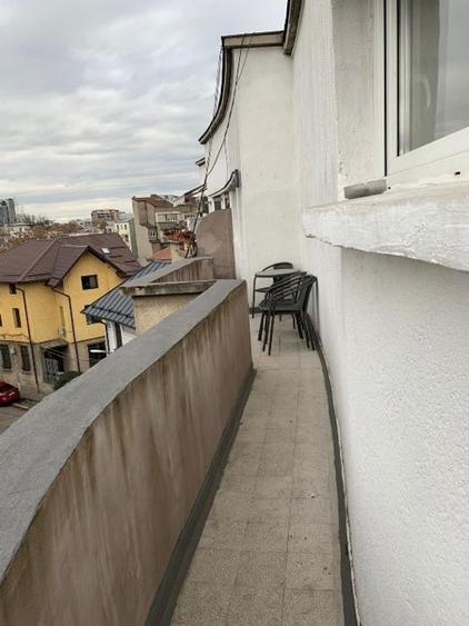 Apartament cu 3 camere decomandat în Armeneasca