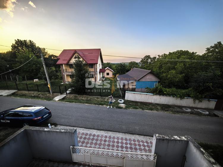 Casă individuală cu 6 camere cu Garaj în Hilița