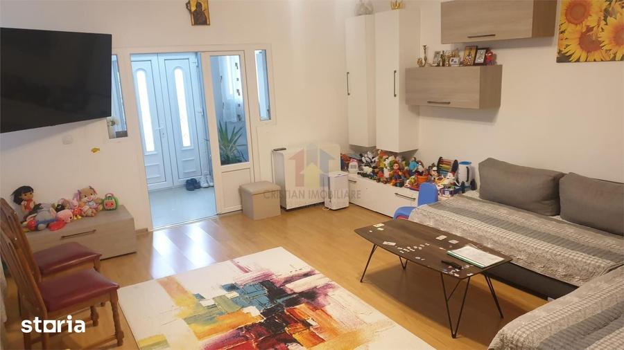 Casă cu 2 camere cu Teren 150 Mp în Pisc