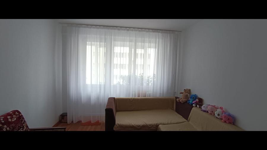 Apartament cu 3 camere decomandat în Doamna Ghica