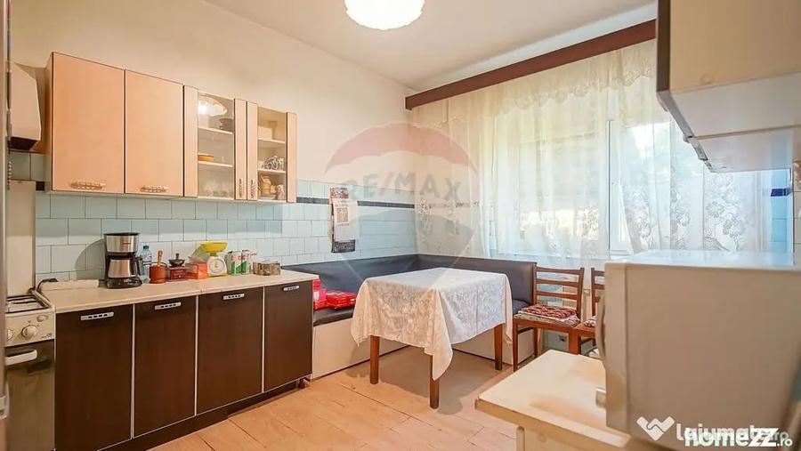 Casă cu 3 camere cu Teren 705 Mp în Central