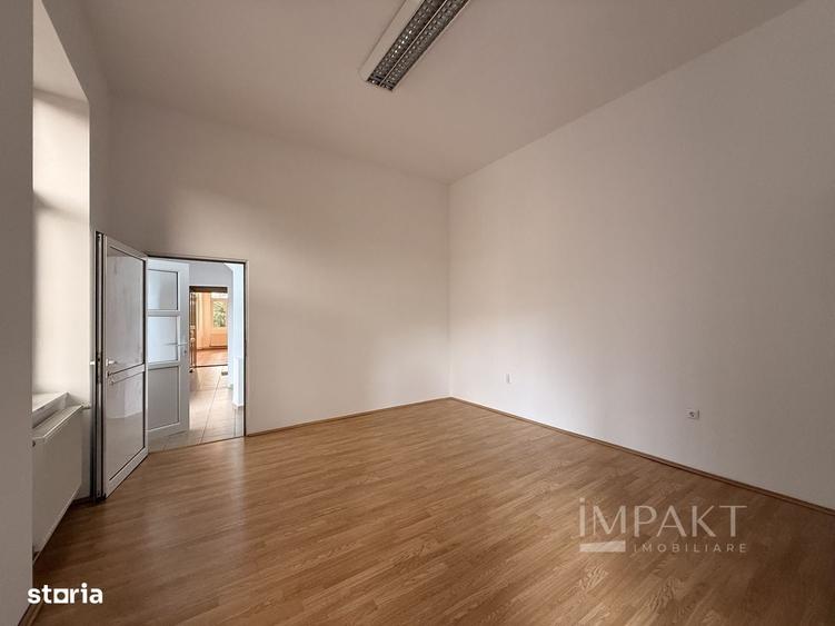 Apartament cu 4 camere în Central