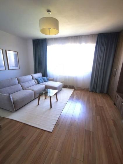 Apartament cu 2 camere semidecomandat, mobilat în Mărăști