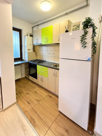 Inchiriez apartament cu 2 camere Aparatorii Patriei - 1