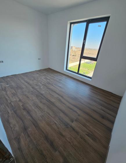Apartament cu 2 camere decomandat în Haliu