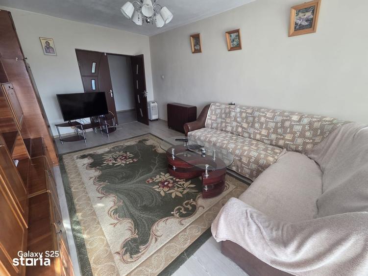 Apartament cu 4 camere în Cug