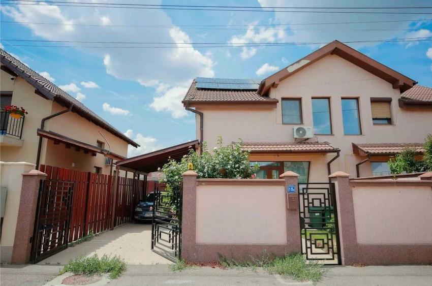 Casă cu 4 camere cu Teren 252 Mp în Sântandrei