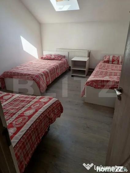 Casă cu 5 camere cu Teren 100 Mp în Central