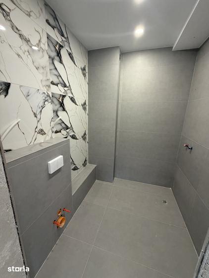Casă cu 4 camere cu Teren 350 Mp în 1 Decembrie