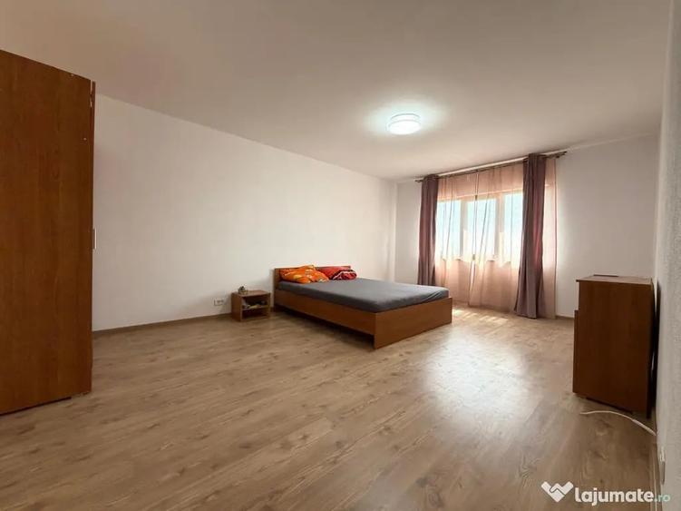 Casă cu 5 camere cu Teren 380 Mp în Chișoda