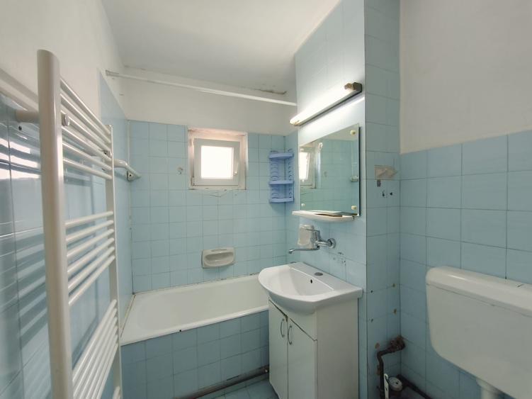 Apartament 2 camere,centrala proprie, zona Micalaca - 1