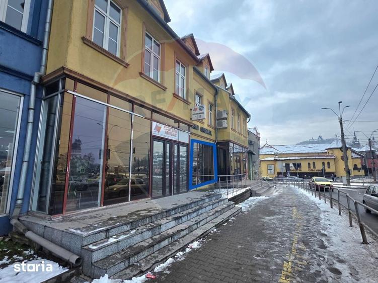 Spațiu comercial, de 120 mp, în Central