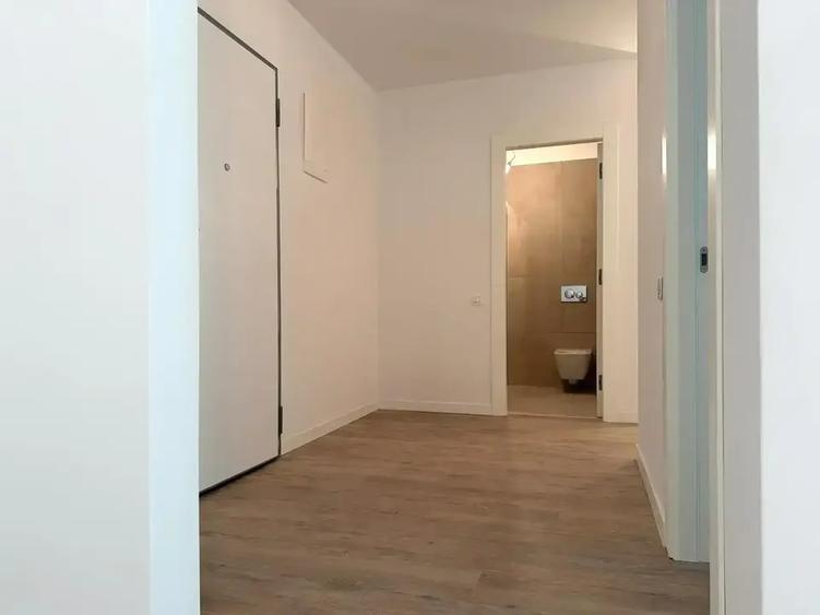 Apartament cu 3 camere decomandat în Theodor Pallady