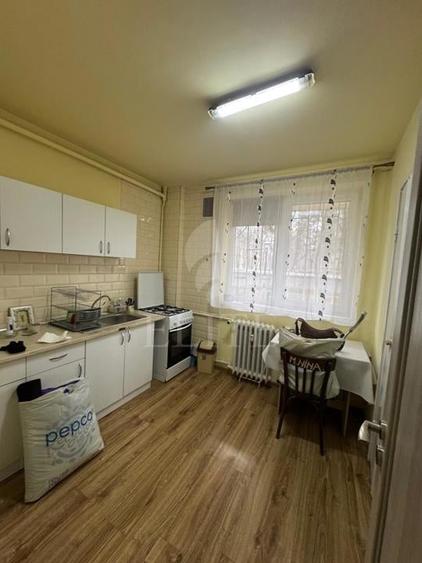 Apartament cu 2 camere semidecomandat, mobilat în Gheorgheni