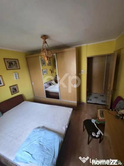 Apartament cu 2 camere decomandat în Rovine