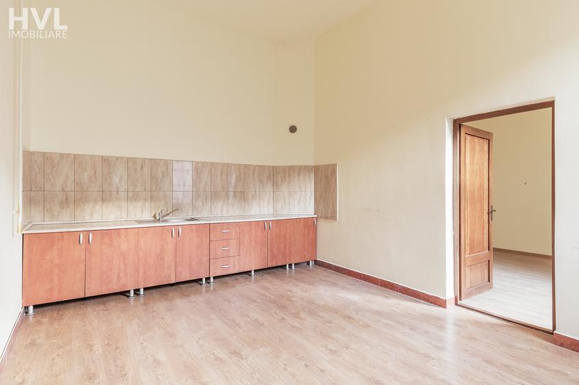 Proprietate specială, de 1,249 mp, în Central