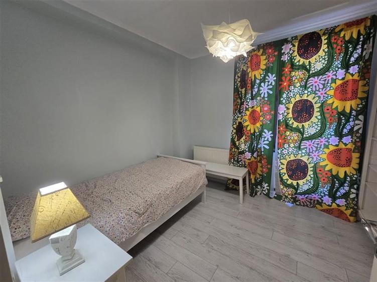 Apartament cu 4 camere decomandat în Cișmigiu