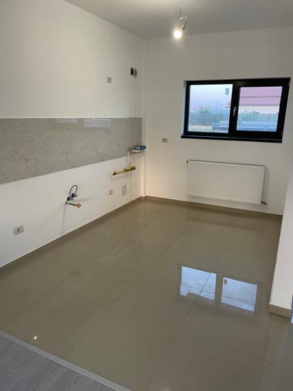 Duplex cu 4 camere cu Canalizare în Cornetu