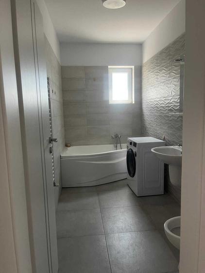 Apartament cu 2 camere decomandat în Exterior Vest