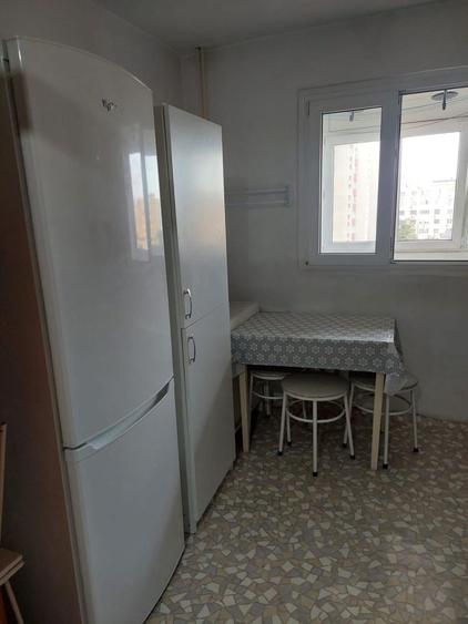 Apartament cu 3 camere decomandat în Rahova