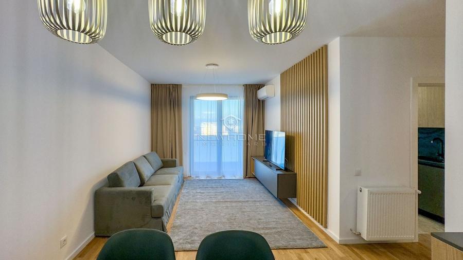 Apartament cu 2 camere semidecomandat, mobilat în Între Lacuri