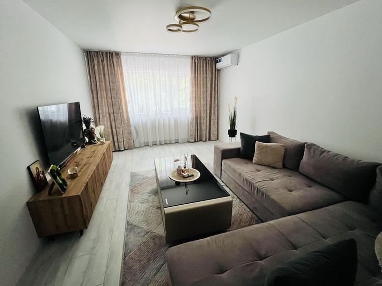 Apartament cu 2 camere decomandat în Central