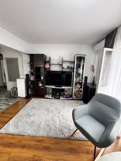 Apartament cu 2 camere decomandat, mobilat în Ferneziu