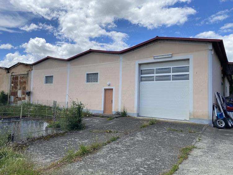 Spațiu comercial, de 430 mp, în Central