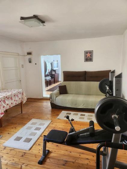 Casă cu Teren 803 Mp în Central