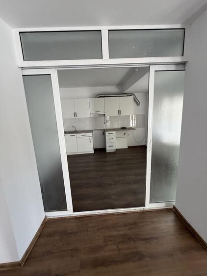 Apartament cu 2 camere decomandat în Liteni