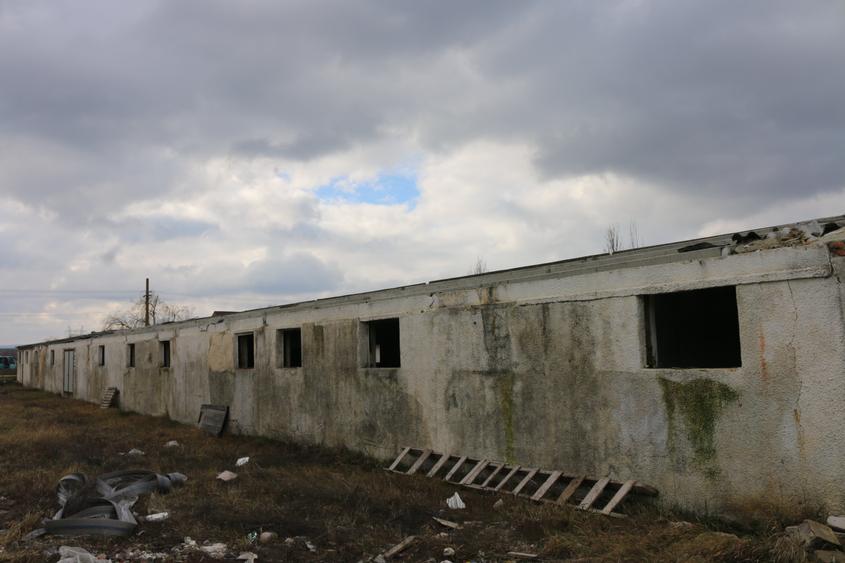 Spațiu industrial, de 600 mp, în Lețcani