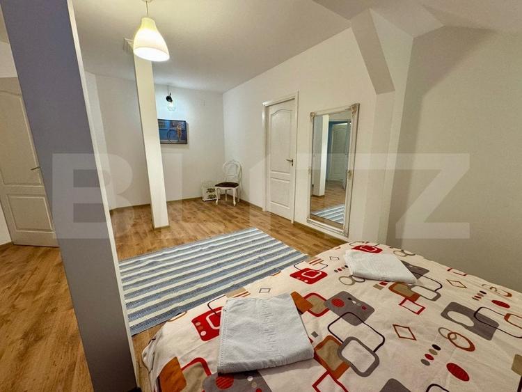 Apartament cu 3 camere decomandat, mobilat în Cârcea