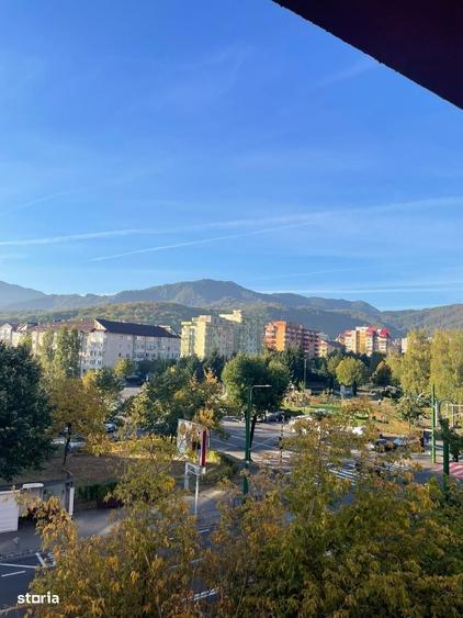Apartament cu 2 camere decomandat în Răcădău