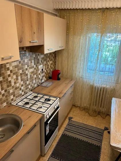 Apartament cu 2 camere decomandat, mobilat în Alexandru cel Bun