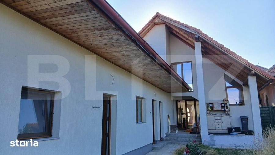 Casă cu 5 camere cu Teren 300 Mp în Central