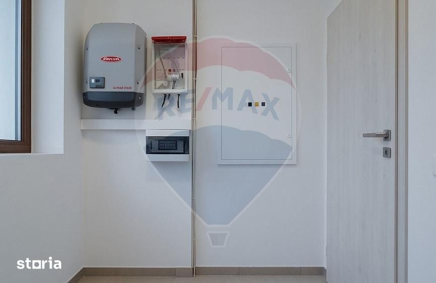 Casă cu 5 camere cu Teren 2481 Mp în Bran
