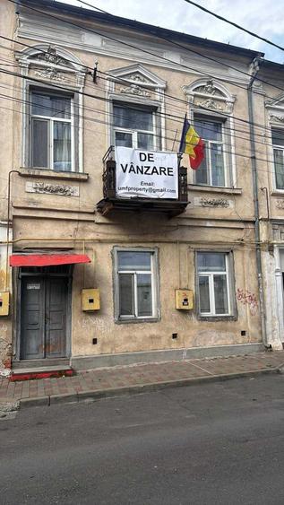 Casă cu 4 camere în Independenței