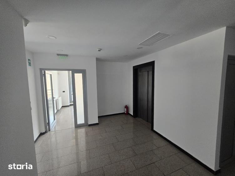 Spațiu comercial, de 150 mp, în Ultracentral