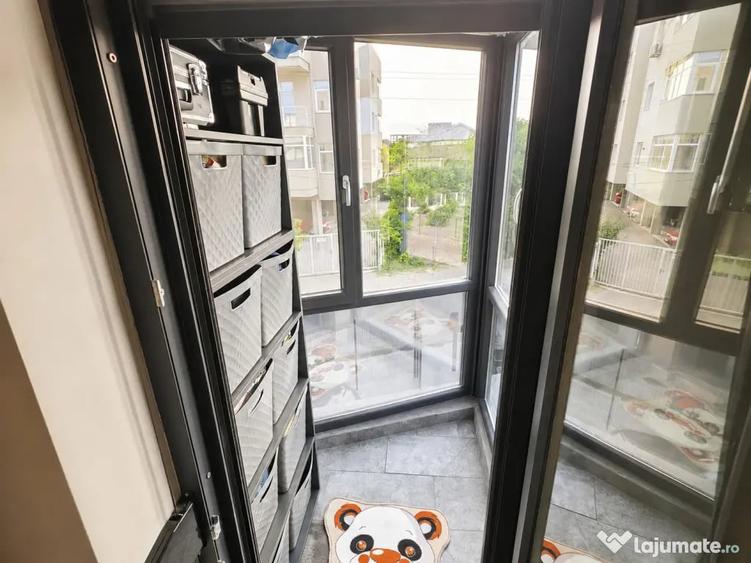 Apartament cu 4 camere decomandat în Palazu Mare