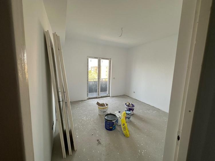 Vand apartament str Retezatului 2 - 3