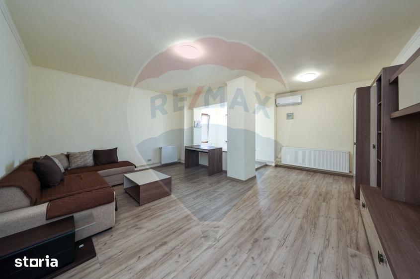 Apartament cu 4 camere în Central