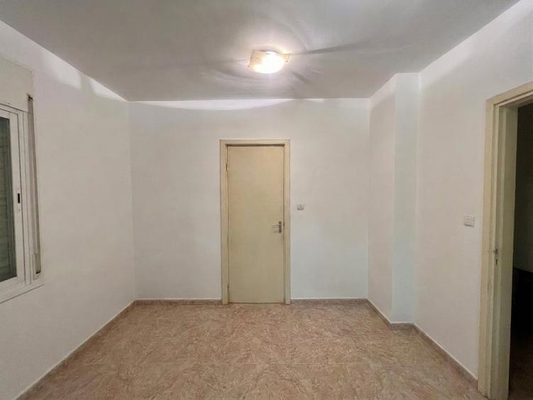 Apartament cu 2 camere semidecomandat în Aradului