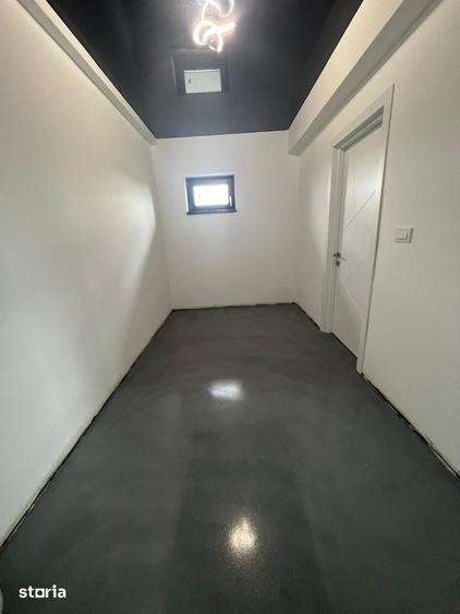 Casă cu 6 camere cu Teren 1000 Mp în Șendreni
