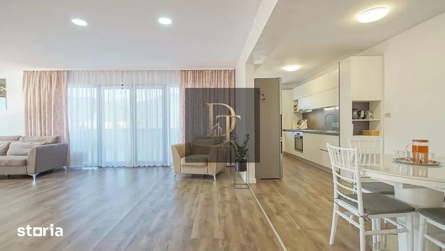 Apartament cu 5 camere în Noua