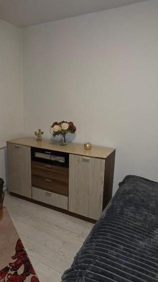 Apartament cu 2 camere semidecomandat în Colentina