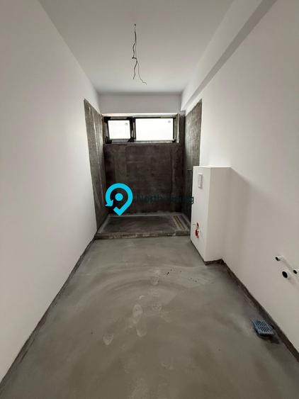 Casă individuală cu 4 camere cu Canalizare în Central