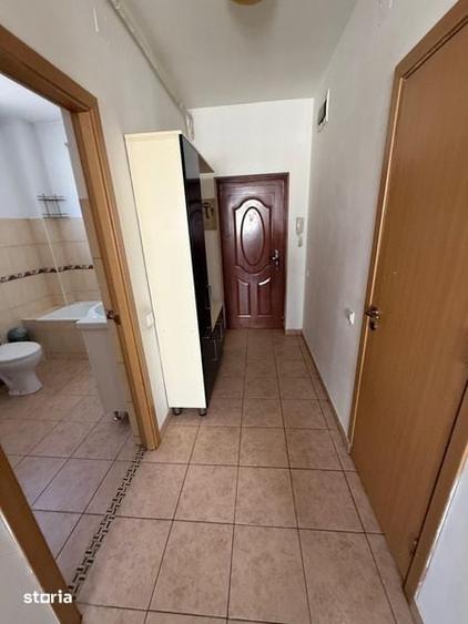 Inchiriez apartament cu 3 camere - 7