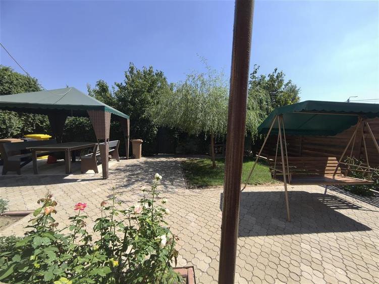 Casă cu 3 camere cu Canalizare în Grădiște