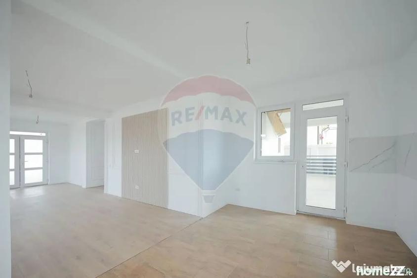 Casă cu 4 camere cu Teren 537 Mp în Paleu
